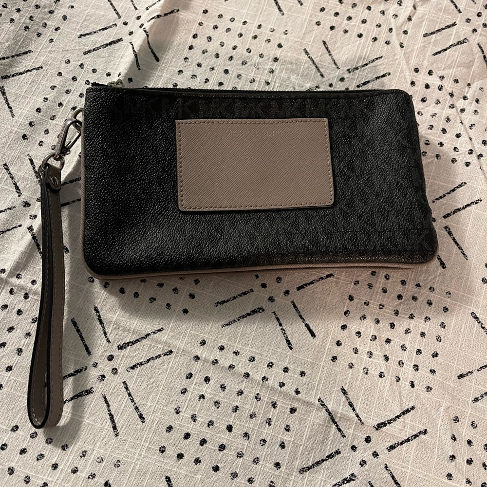 Michael Kors Wristle